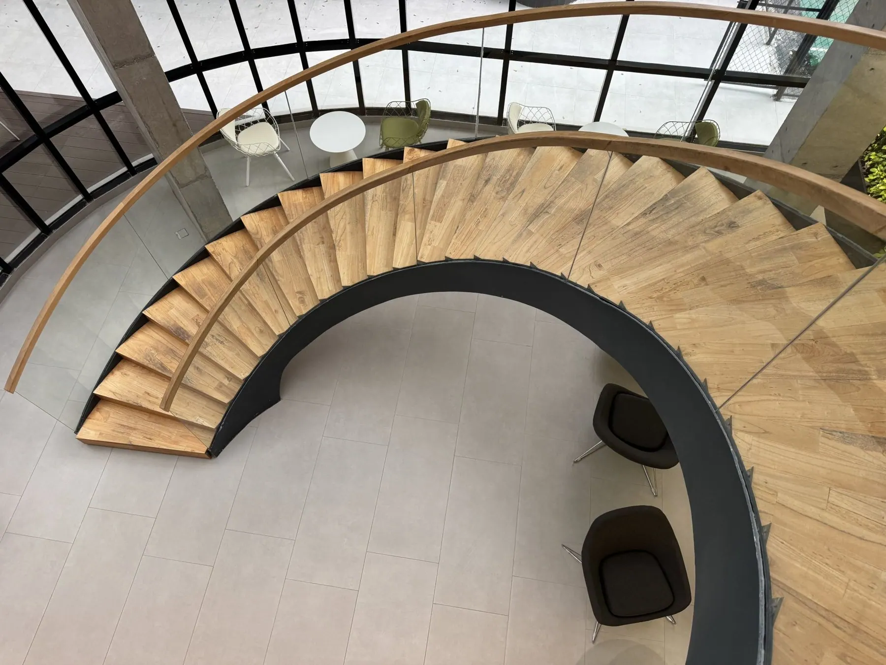 VIDROGLASS: trabalho em vidro